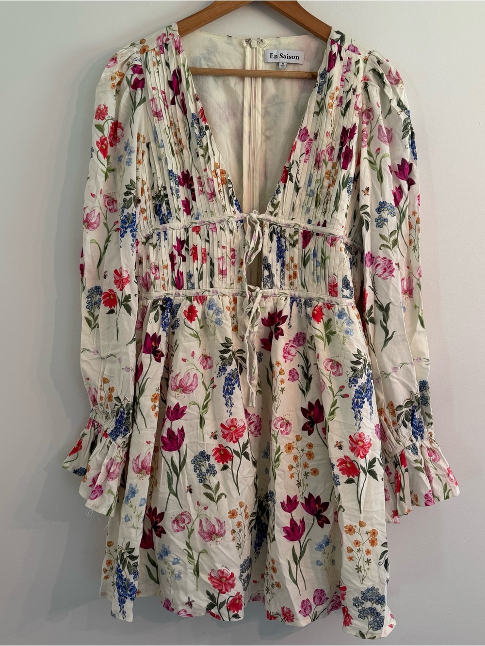 En Saison Mirobella Floral V-Neck Puff Sleeve Mini Dress Cream Multi | Size M